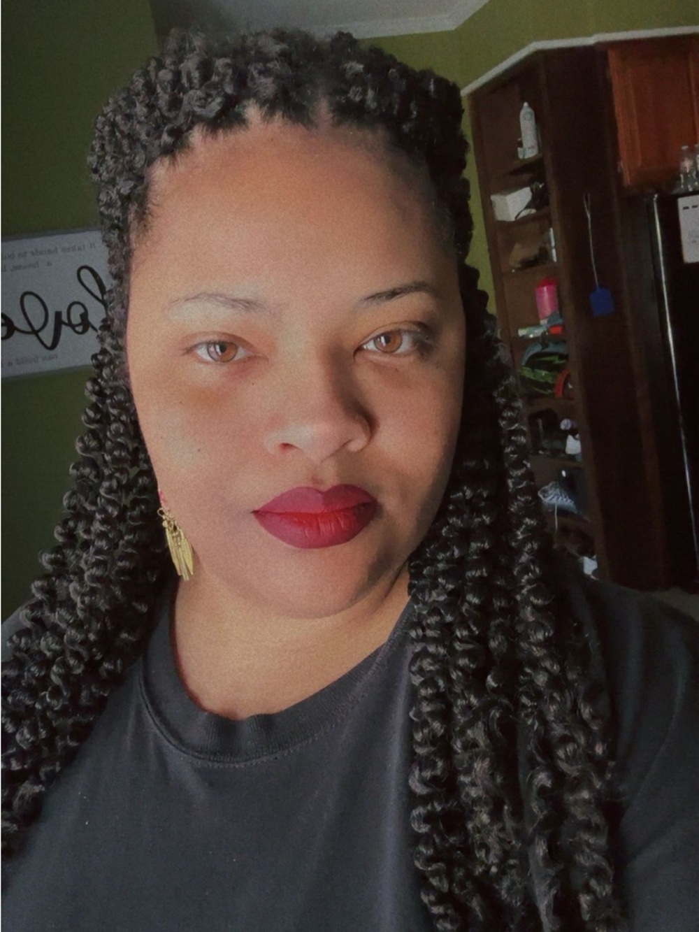 Meet your Posher, Yanique